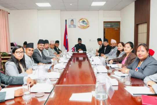 आगामी शैक्षिक सत्रदेखि कक्षा ५ सम्मका विद्यार्थीको आन्तरिक परीक्षा बन्द गर्ने सरकारको निर्णय