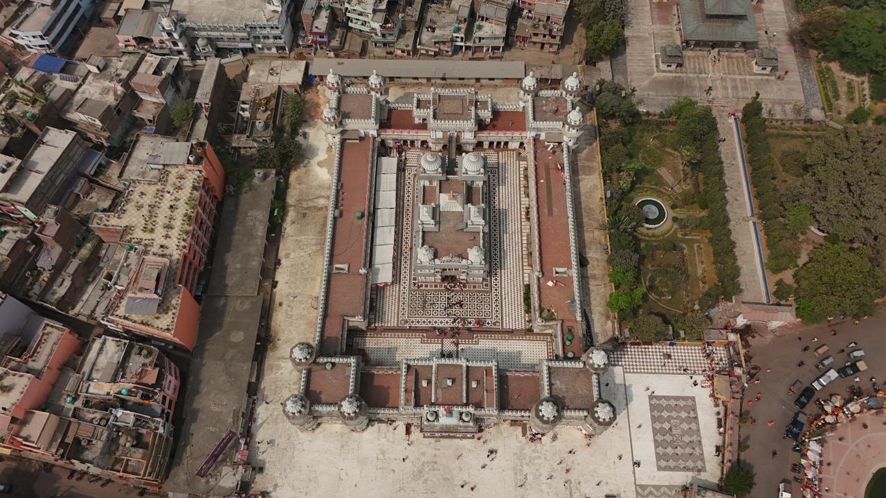 तस्विरमा जनकपुरधामको ऐतिहासिक जानकी मन्दिर