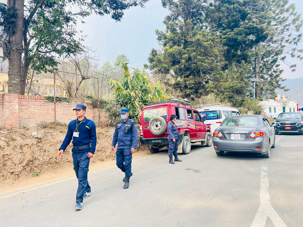 काठमाडौंबाट बाहिरिने सवारी साधनलाई सुरक्षा चेकजाँच