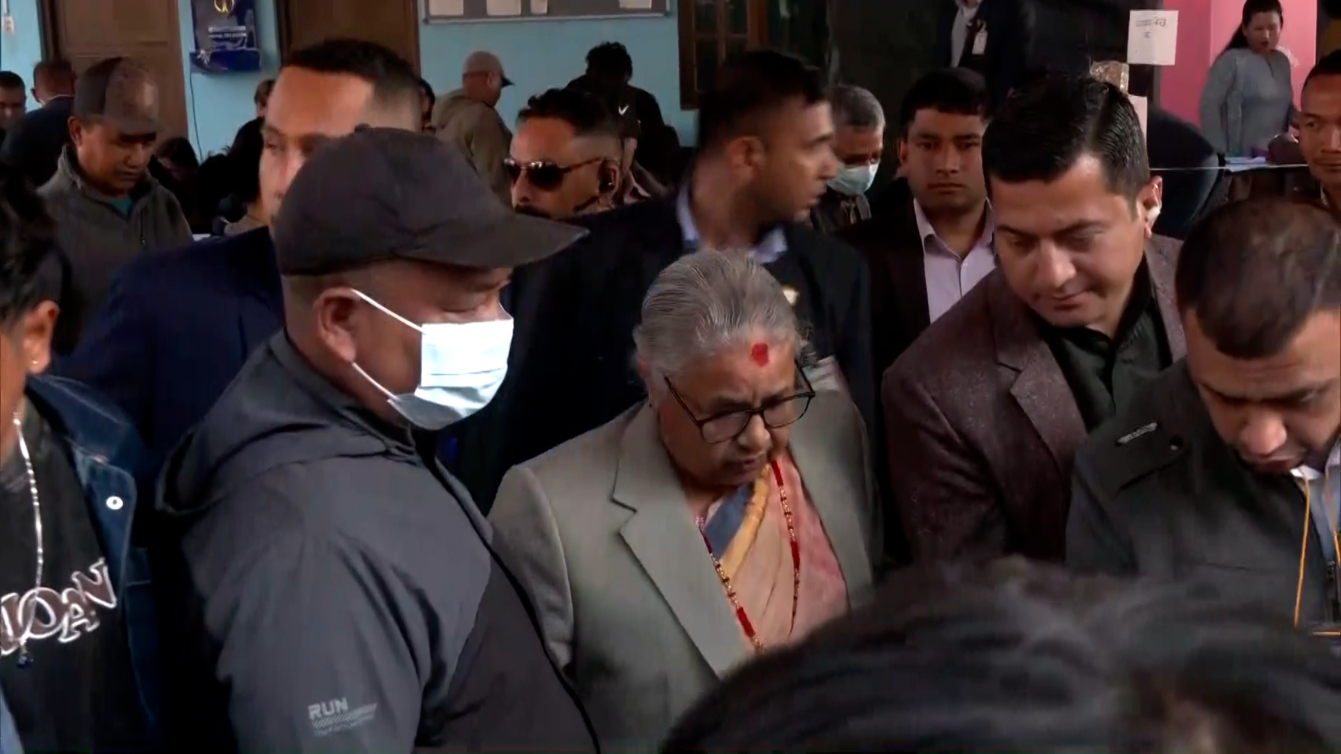 मतदान स्थलबाट प्रधानमन्त्री कार्कीले भनिन् : ‘मेरो कर्तव्य पूरा भयो’