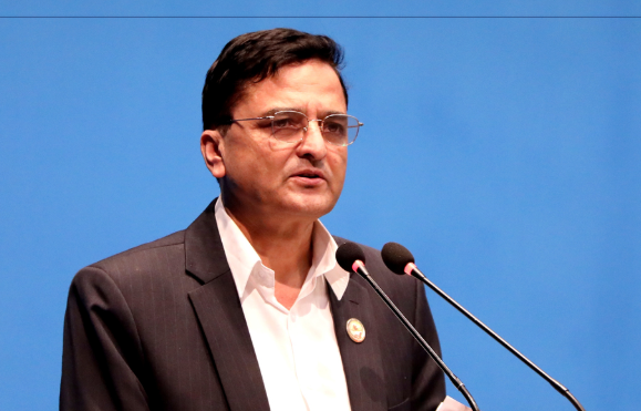 माथिल्लो तहका नेताबाट लान्छना लगाउने र घृणायुक्त अभिव्यक्तिप्रति योगेश भट्टराइको आपत्ति