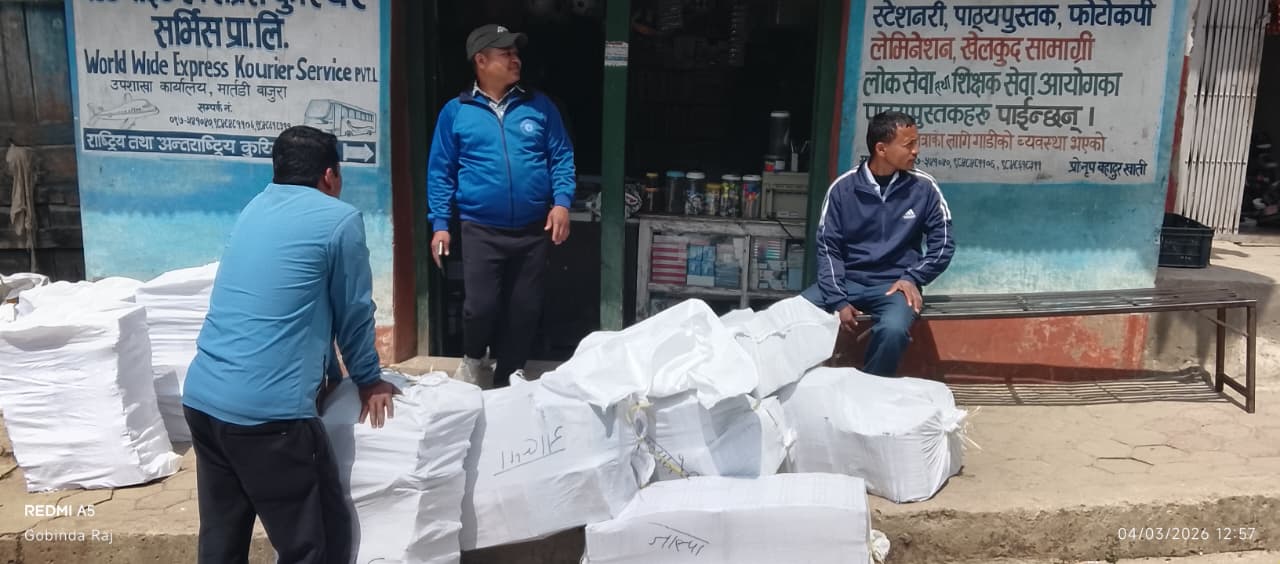 बाजुरामा शैक्षिक सत्र अगावै पुगे पाठ्यपुस्तक