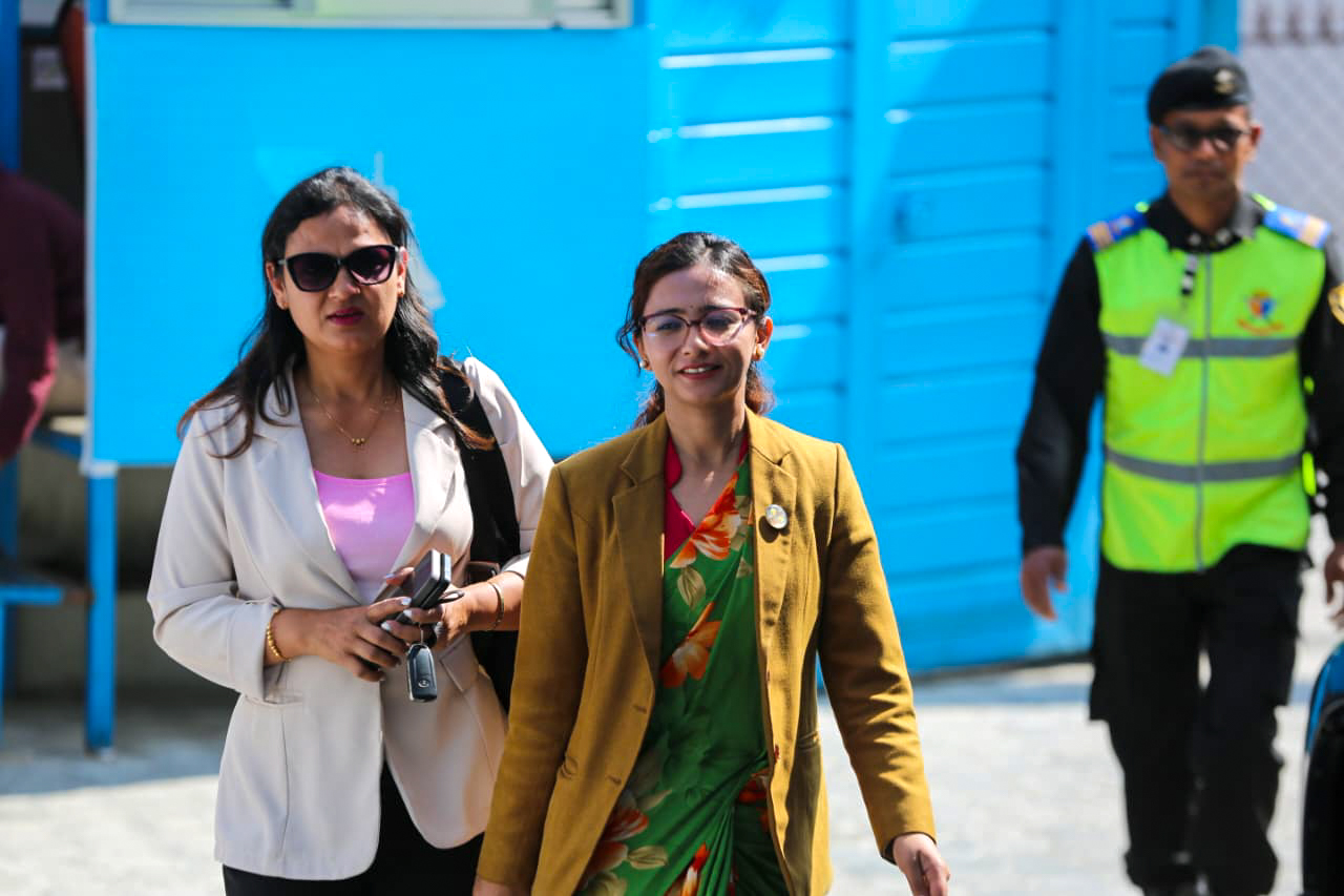 केन्द्रीय समिति बैठकमा उपस्थित हुँदै रास्वपाका नेताहरु (तस्विरहरु)