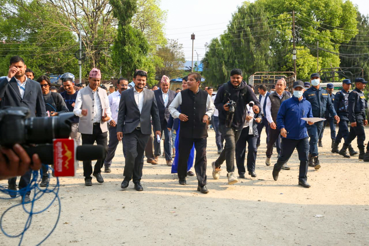 भृकुटीमण्डपमा भाडा नतिर्ने २० वटा कार्यालयमा तालावन्दी (तस्विरहरु)