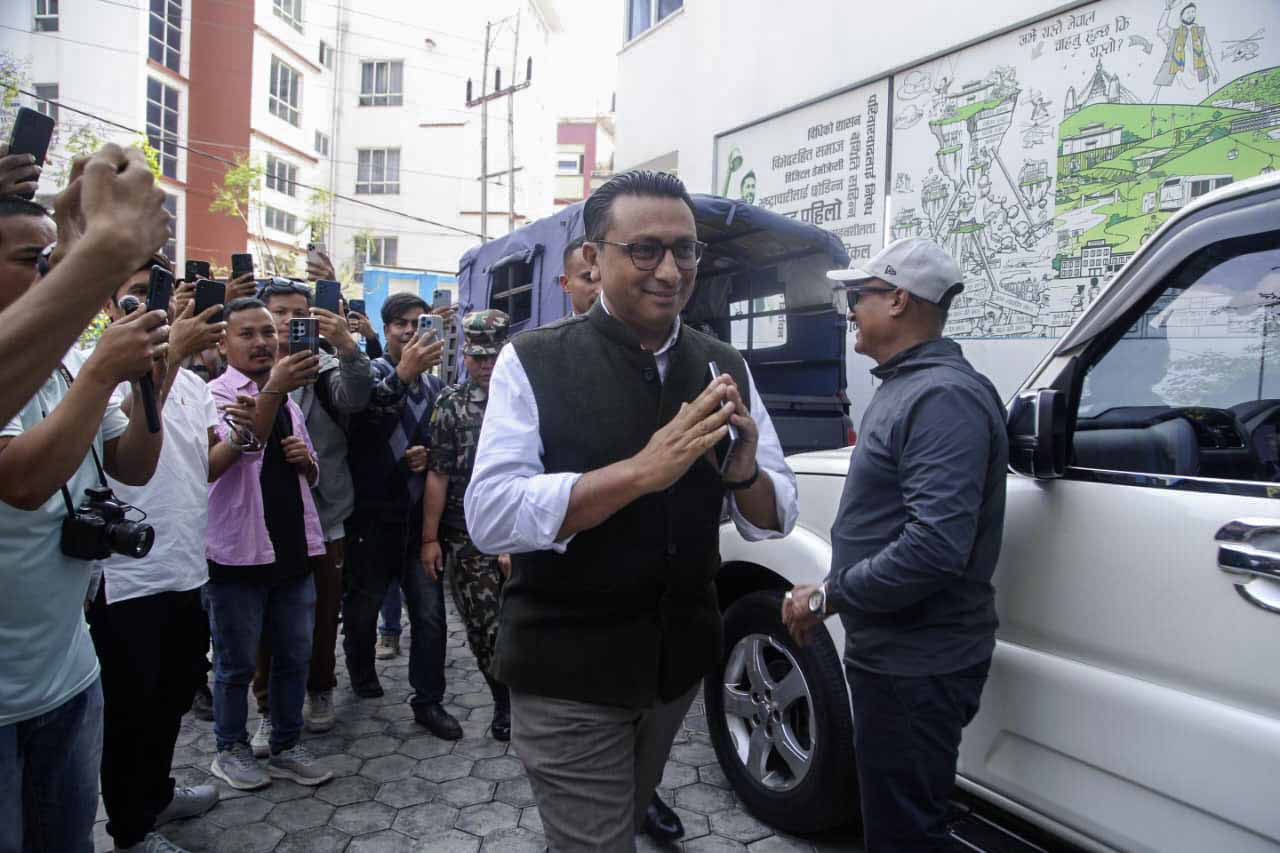 रास्वपाको सचिवालय बैठक सुरु (तस्विरसहित)