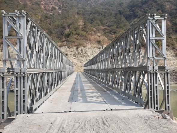 रामेछाप जोड्ने तीन वटा पक्की पुलको एकैसाथ टेण्डर खुल्यो