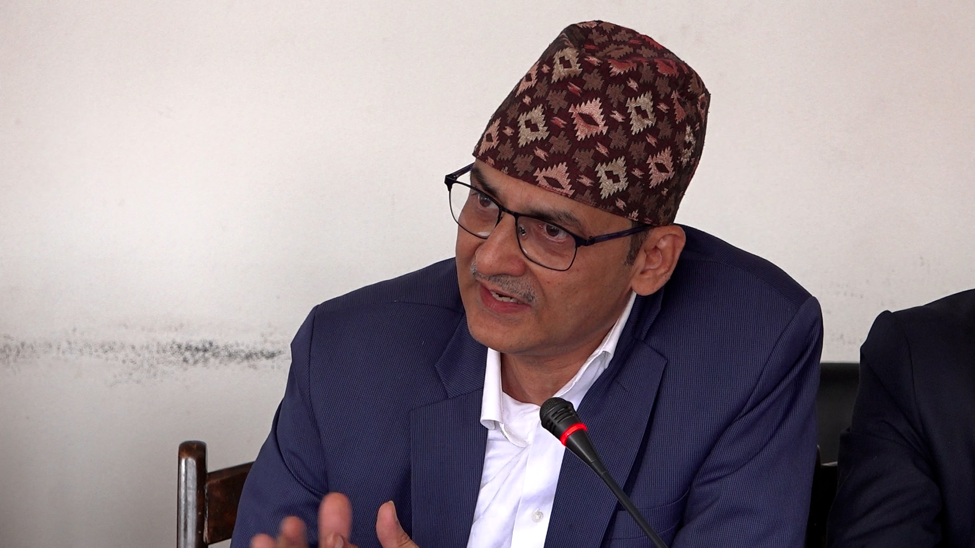 विकास, आर्थिक मामिला तथा सुशासन समितिको बैठकमा बजेट तर्जुमाका सम्बन्धमा मन्त्रालयहरुसँग छलफल