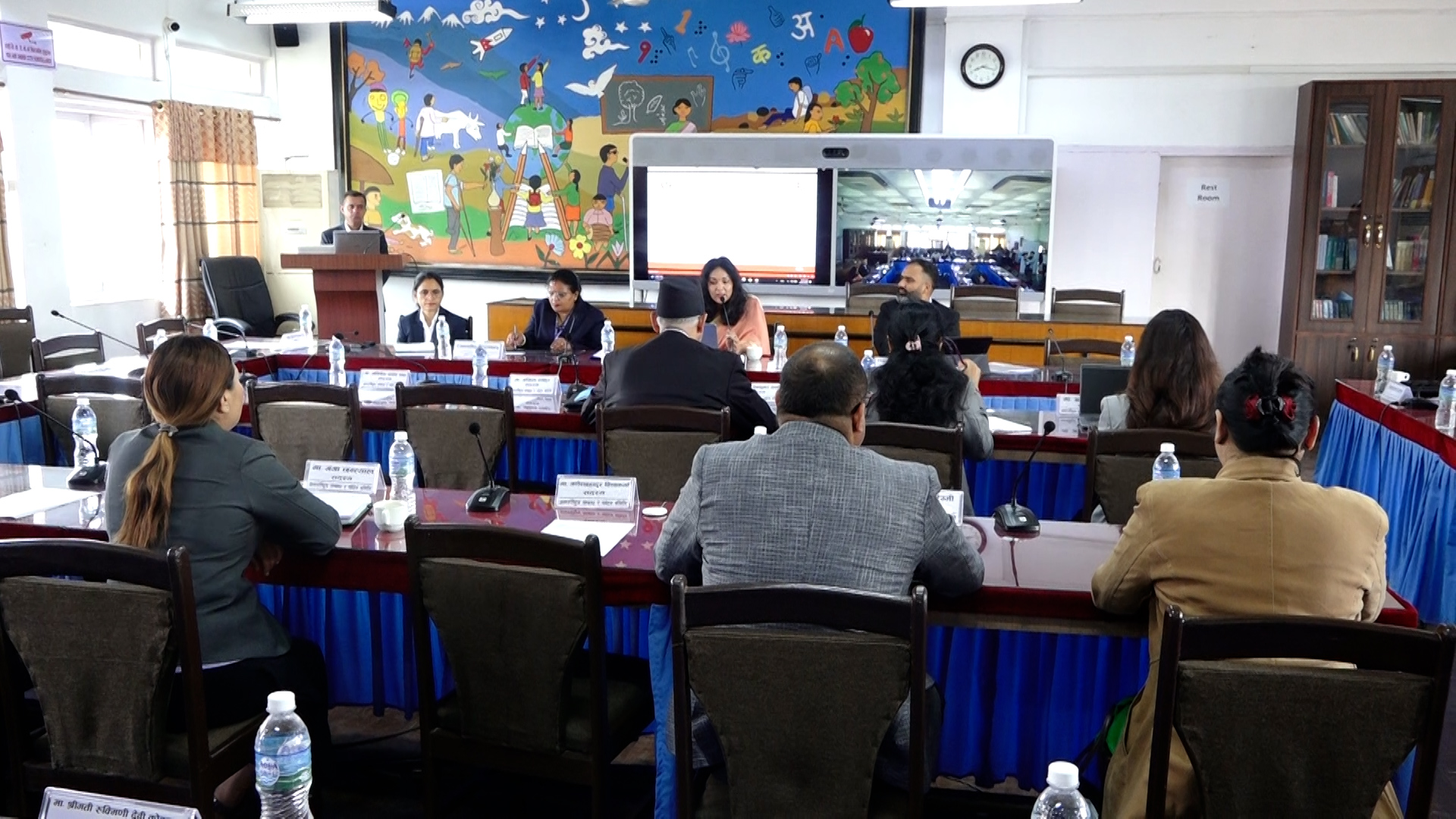 पर्यटन समितिको बैठकमा मन्त्रालयको नीति, योजना र चालु कार्यक्रमबारे छलफल