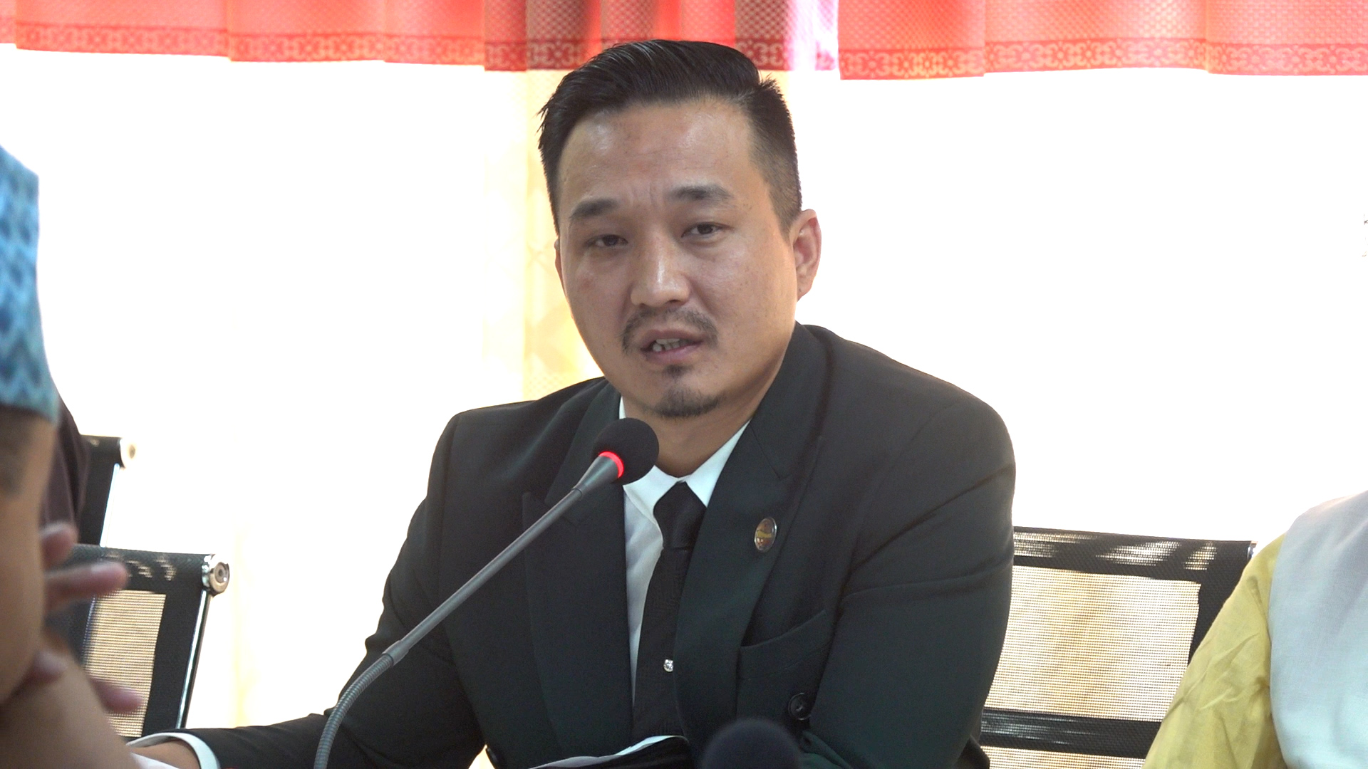 २०० केजी बोक्ने ड्रोन छ, तर खरिद प्रक्रिया झन्झटिलो : मन्त्री गुरुङ