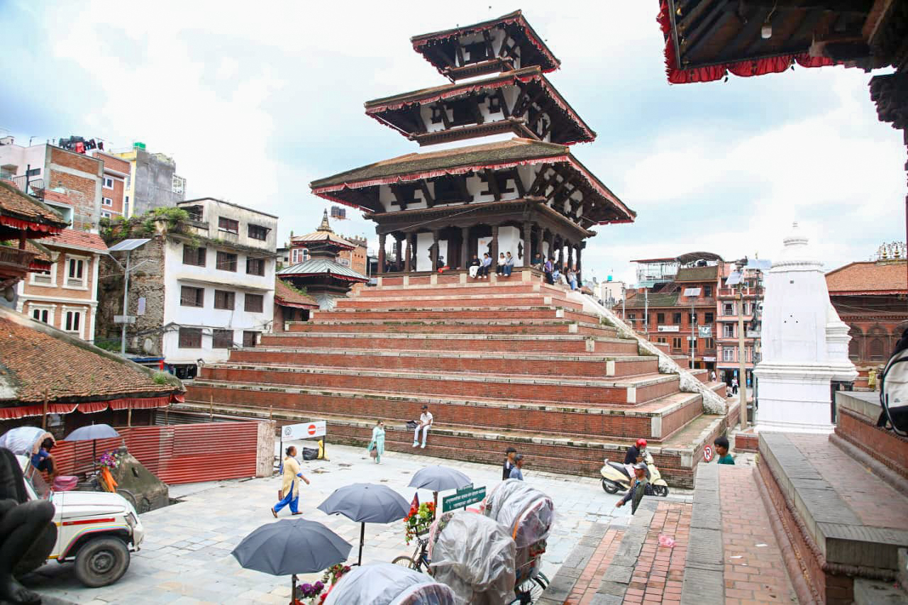 वसन्तपुरमा घट्यो चहलपहल