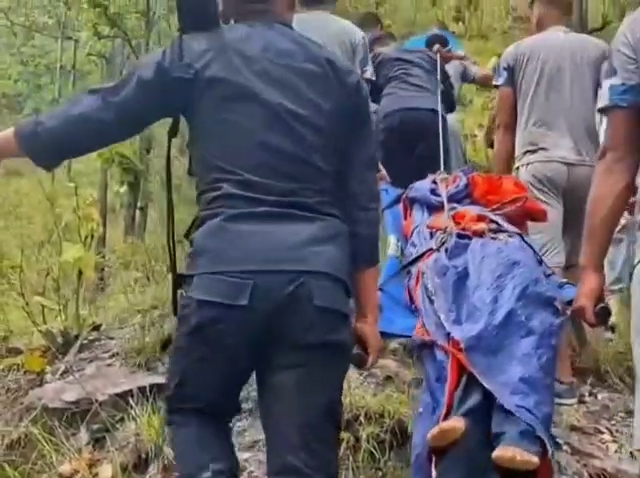कर्णाली नदीमा खस्यो, यात्रुबाहक माइक्रो बस