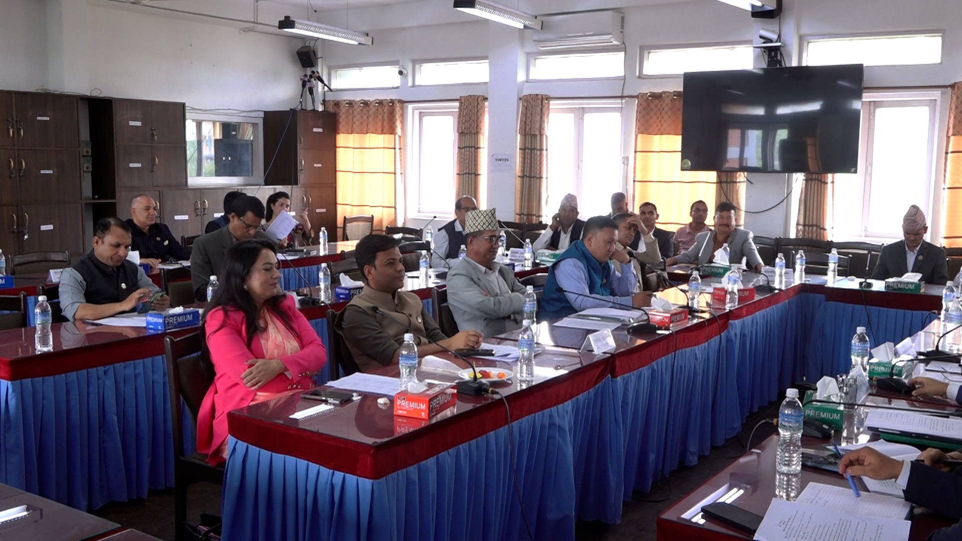 खुला मतदान गर्न प्रस्ताव