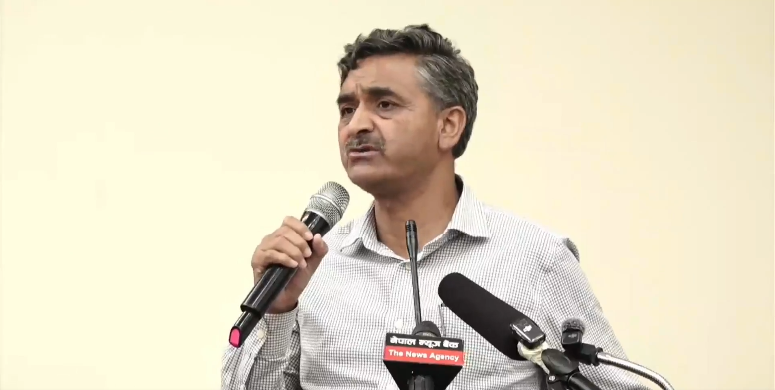 प्रश्नपत्र चुहावटमा शिक्षामन्त्री घेराबन्दीमा