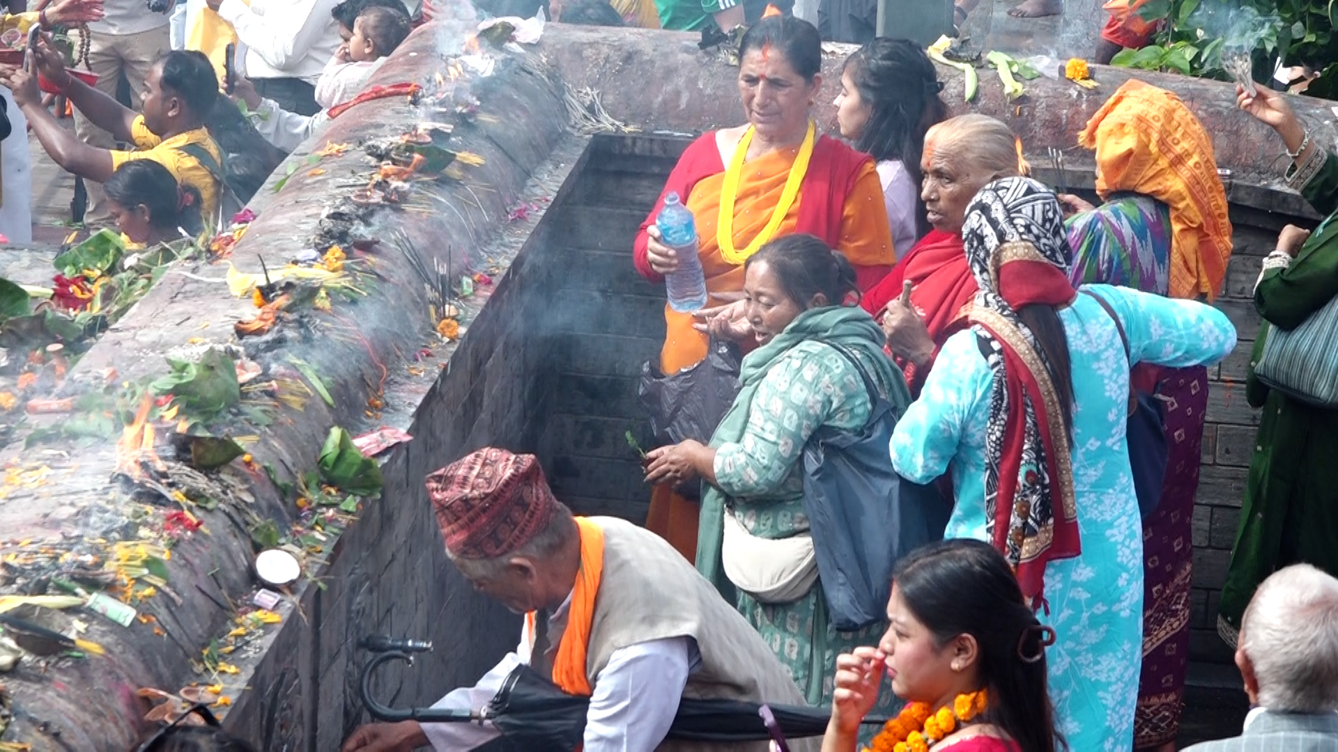 अन्तिम सोमबार पशुपतिमा आस्थाको भीड